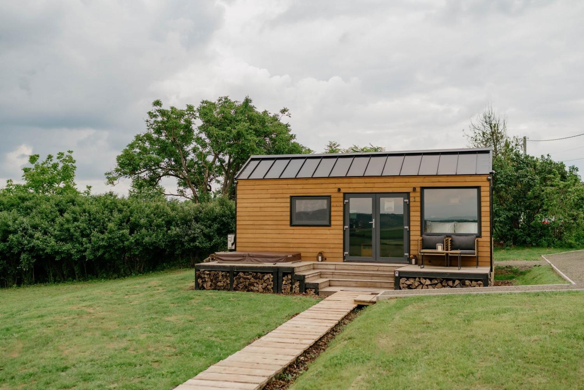 Вилла Feelmore Tiny House Nagyloc Экстерьер фото